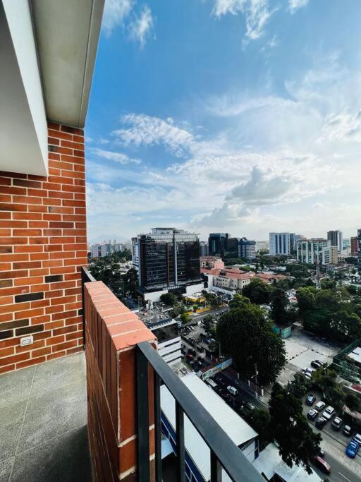 Apartamento 2 Habitaciones, Edificio Airali, Zona 10, Miradolo Guatemala City ภายนอก รูปภาพ