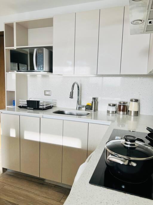Apartamento 2 Habitaciones, Edificio Airali, Zona 10, Miradolo Guatemala City ภายนอก รูปภาพ